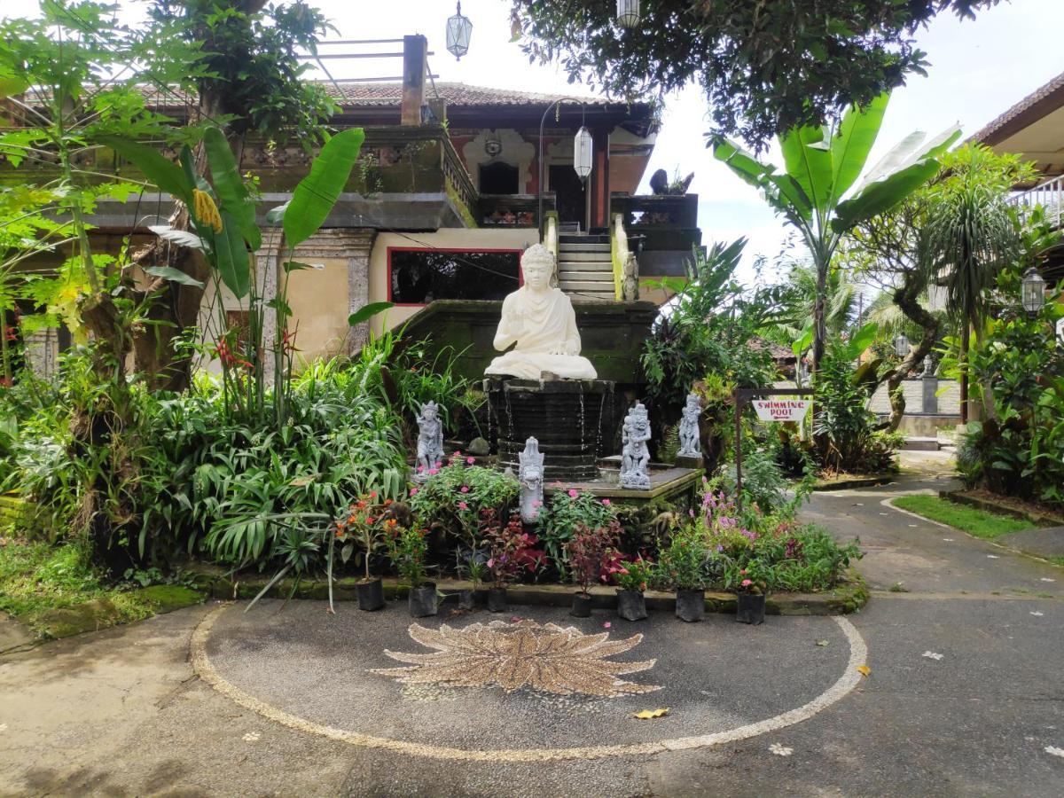 Oka Kartini Ubud Kültér fotó